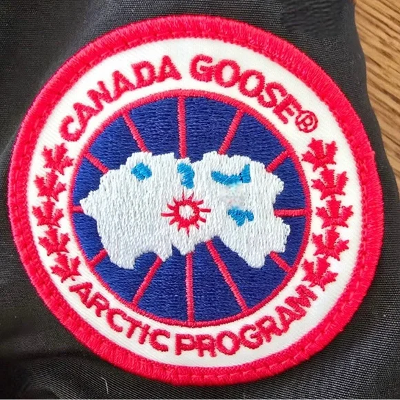 Canada Goose Black Zippered Outerwear - Picture 4 of 7